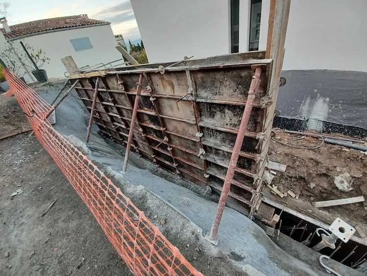 Stabilisation après effondrement d’un mur en enrochement 5